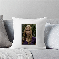 Julia Stiles is an American actress Julia Stiles Pillows Cover