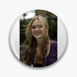 Julia Stiles was nominated for a Golden Globe Julia Stiles Pins