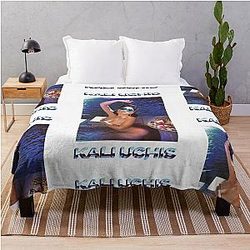 Kali Uchis - Blanco Throw Blanket