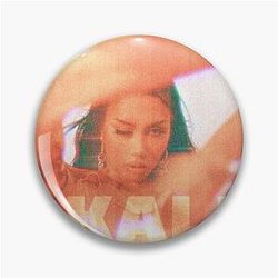 KALI UCHIS - P1 Pin