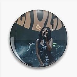 kali uchis -  Pin