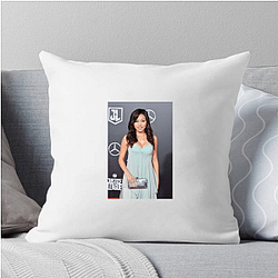 Bold Talent Karen Fukuhara Pillows Cover
