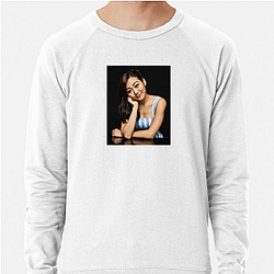 Modern Heroine Karen Fukuhara Sweatshirts