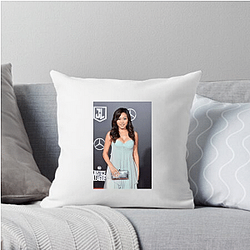 Bold Talent Karen Fukuhara Pillows Cover