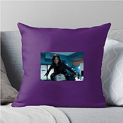 Fierce Presence Karen Fukuhara Pillows Cover