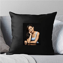 Modern Heroine Karen Fukuhara Pillows Cover