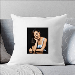 Modern Heroine Karen Fukuhara Pillows Cover