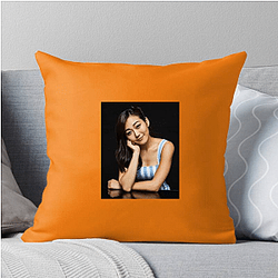 Modern Heroine Karen Fukuhara Pillows Cover