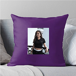 Action Starlet Karen Fukuhara Pillows Cover