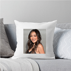 Superhero Edge Karen Fukuhara Pillows Cover