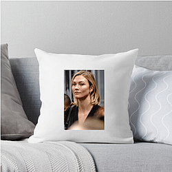 Trend Setter Karlie Kloss Pillows Cover