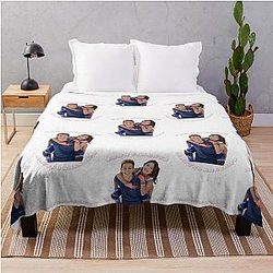 Lutteo soy Luna Matteo Throw Blanket