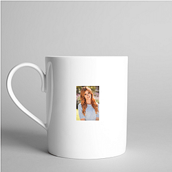 Katherine McNamara is an American actress Katherine Mcnamara Mugs