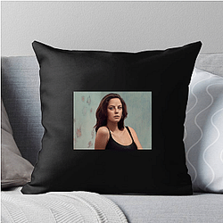 Rising Hollywood Voice Kaya Scodelario Pillows Cover