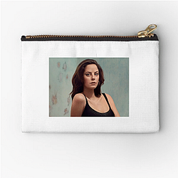 Rising Hollywood Voice Kaya Scodelario Zipper Pouches