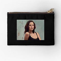 Rising Hollywood Voice Kaya Scodelario Zipper Pouches