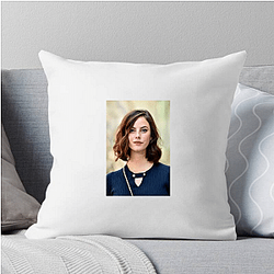 Young Adult Franchise Icon Kaya Scodelario Pillows Cover