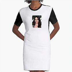 Fantasy Adventure Actress Kaya Scodelario Dresses