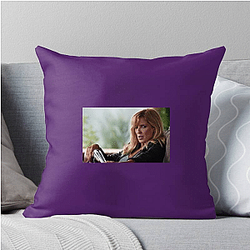 Hollywood Starlet Kelly Reilly Pillows Cover