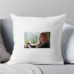 Hollywood Starlet Kelly Reilly Pillows Cover