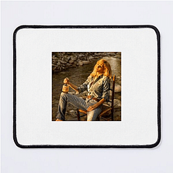 Red Carpet Queen Kelly Reilly Mouse Pads