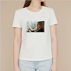 Hollywood Starlet Kelly Reilly T-Shirts