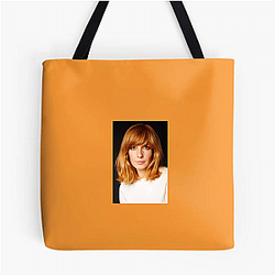 Breakout Actress Kelly Reilly Bags
