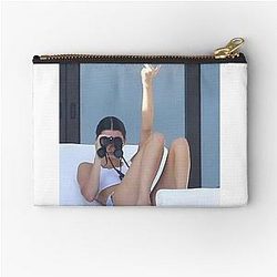 Kendall Jenner Zipper Pouch