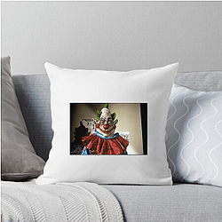 Killer Klowns from Outer Space The Klowns' Invasion Killer Klowns From Outer Space Pillows Cover
