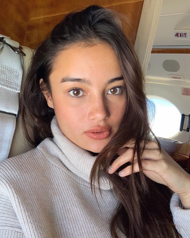 Kelsey Merritt Official Store: Model’s Must‑Have Picks