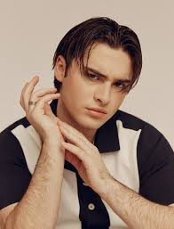 Joshua Colley Shop: Inside the Actor’s Rising Star Closet