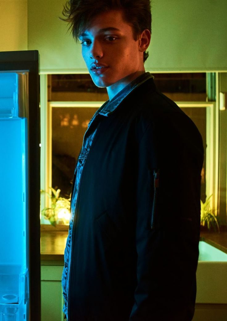 Bobby Brazier Official Store: Actor’s Style Essentials