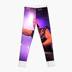 Kip Moore doing his thang Down Under! Leggings