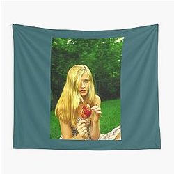 Kirsten Dunst in The Virgin Suicides