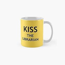 Kiss a bibliotecária caneca clássica RB2411