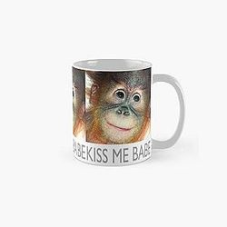 orangutan KISS ME BABE Caneca clássica RB2411