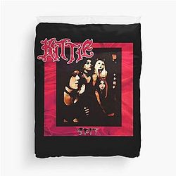 Kittie Spit  Duvet Cover