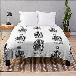 Knives out design T shirt Girls wear Throw Blanket