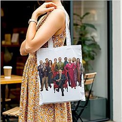 Knives Out LA 0501 - Clever plot with unexpected twists Knives Out Bags