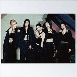 GOLD ITZY (KPOP) Poster