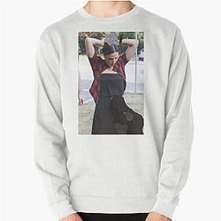 Lana Parrilla and her favorite wild animals sweatshirt