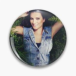 Laura Pausini Pin