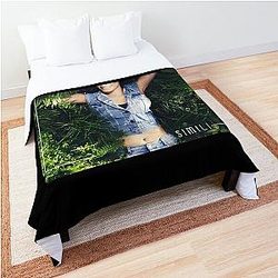Laura Pausini Comforter