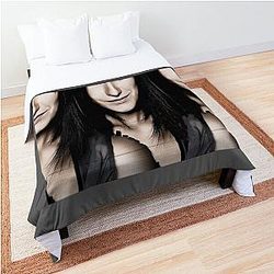 Laura Pausini Essential