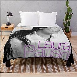 Laura Pausini tra il mare