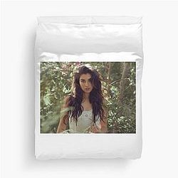 Lauren Jauregui - Fifth Harmony Duvet Cover