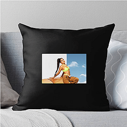 Influencer Pioneer Lauren Giraldo Pillows Cover
