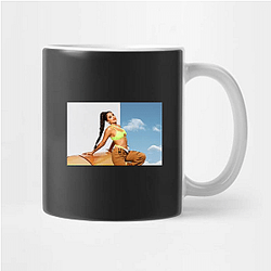 Influencer Pioneer Lauren Giraldo Mugs
