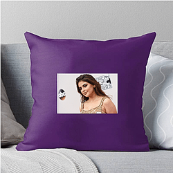 Internet Culture Figure Lauren Giraldo Pillows Cover