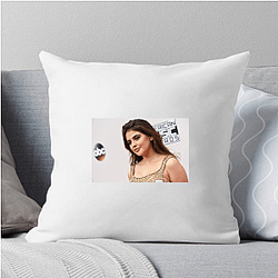 Internet Culture Figure Lauren Giraldo Pillows Cover
